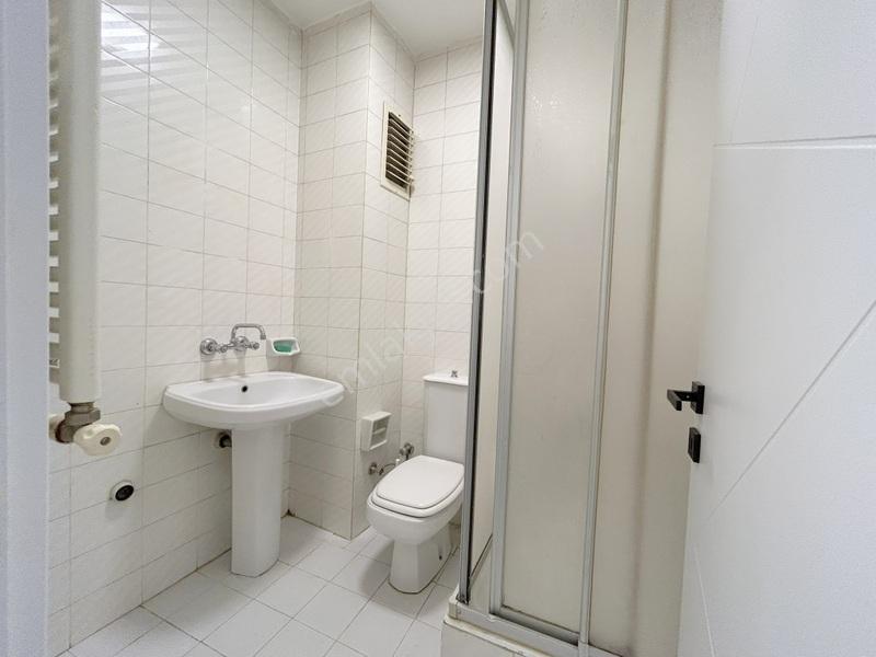 Tülay Özkök'ten Toplu Ulaşıma Yakın Arakat 1+1 Kiralık Daire - Görsel 7