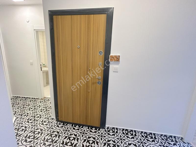 Tülay Özkök'ten Toplu Ulaşıma Yakın Arakat 1+1 Kiralık Daire - Görsel 15