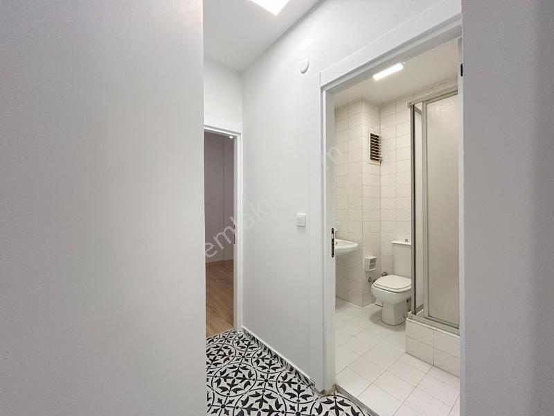 Tülay Özkök'ten Toplu Ulaşıma Yakın Arakat 1+1 Kiralık Daire - Görsel 26