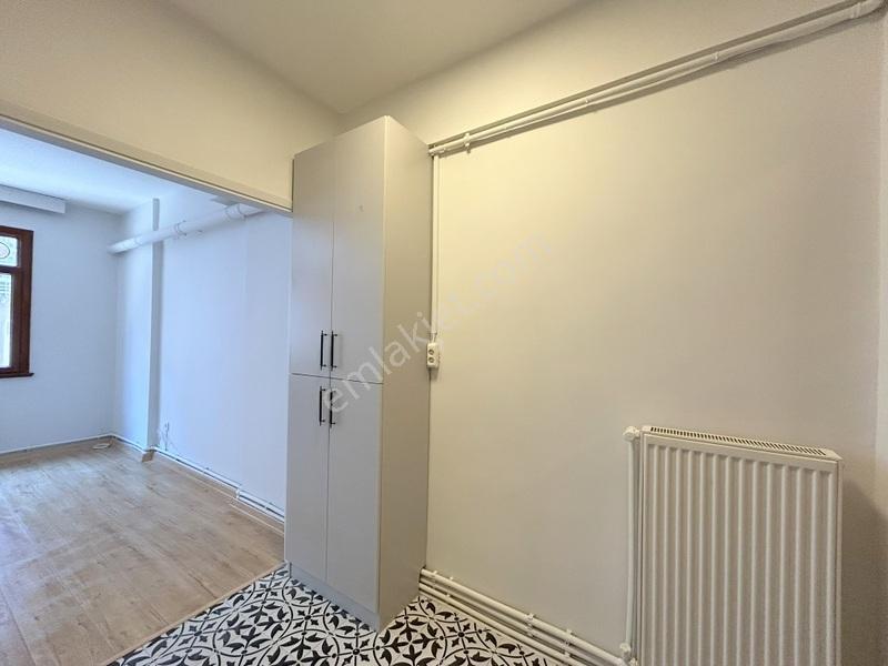 Tülay Özkök'ten Toplu Ulaşıma Yakın Arakat 1+1 Kiralık Daire - Görsel 22