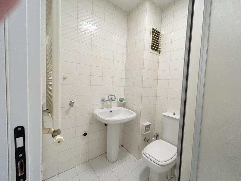 Tülay Özkök'ten Toplu Ulaşıma Yakın Arakat 1+1 Kiralık Daire - Görsel 14