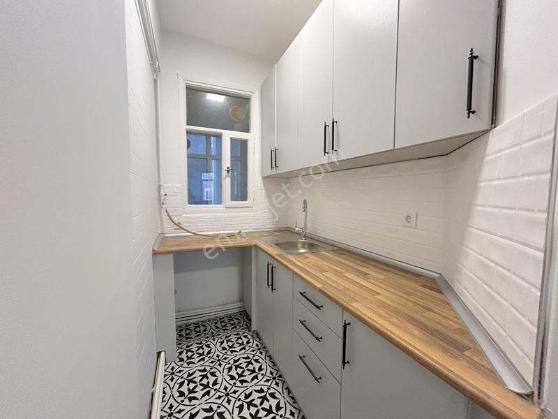 Tülay Özkök'ten Toplu Ulaşıma Yakın Arakat 1+1 Kiralık Daire - Görsel 12