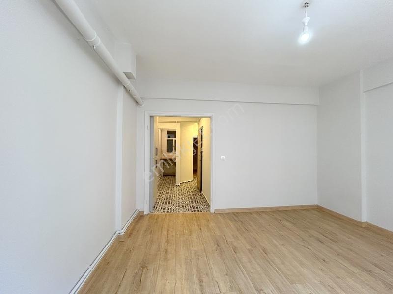Tülay Özkök'ten Toplu Ulaşıma Yakın Arakat 1+1 Kiralık Daire - Görsel 28
