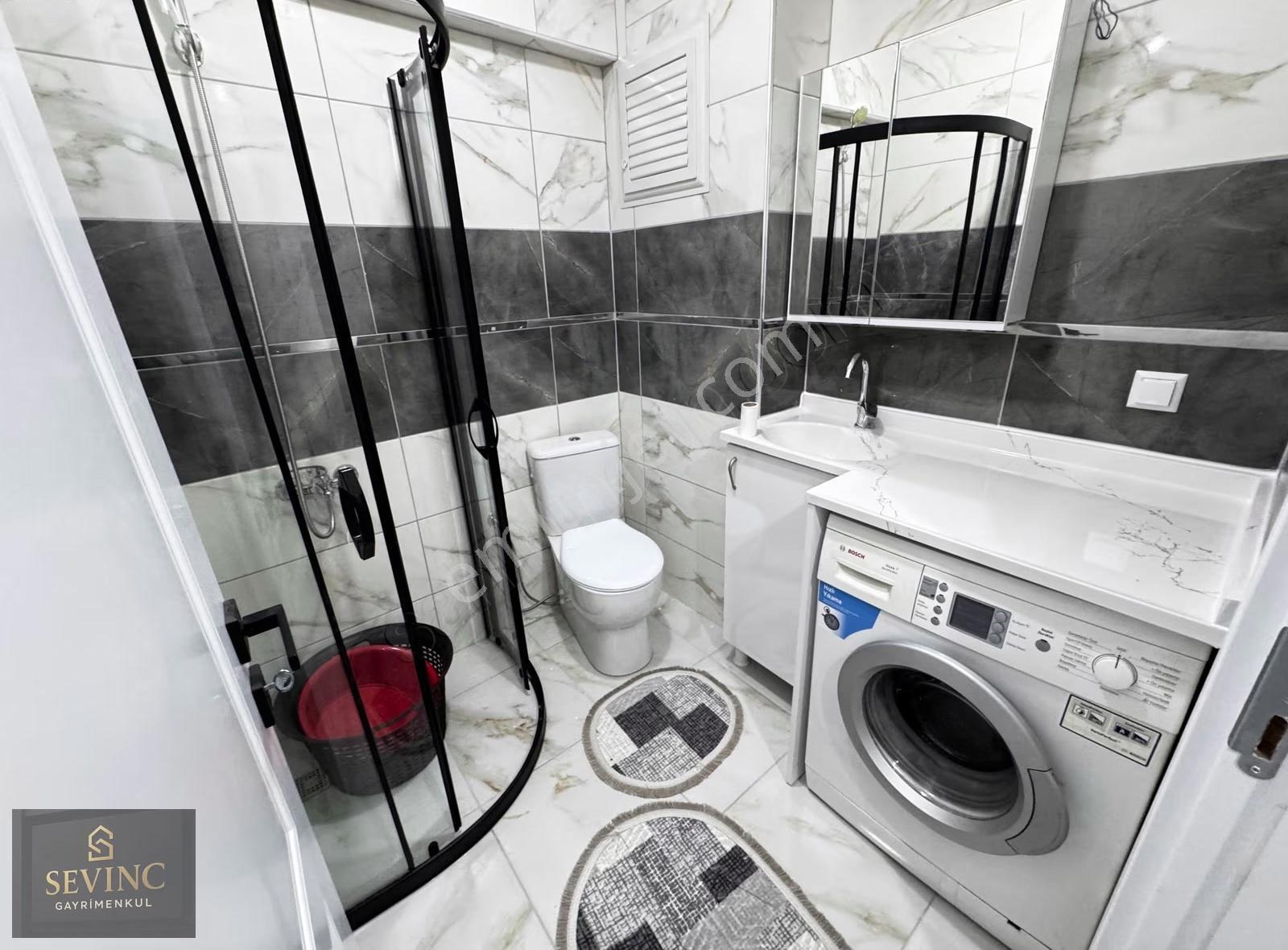 Sevinç'ten Şehrin Merkezinde Çarşıda 1+1 Eşyalı Kiralık Daire - Görsel 32