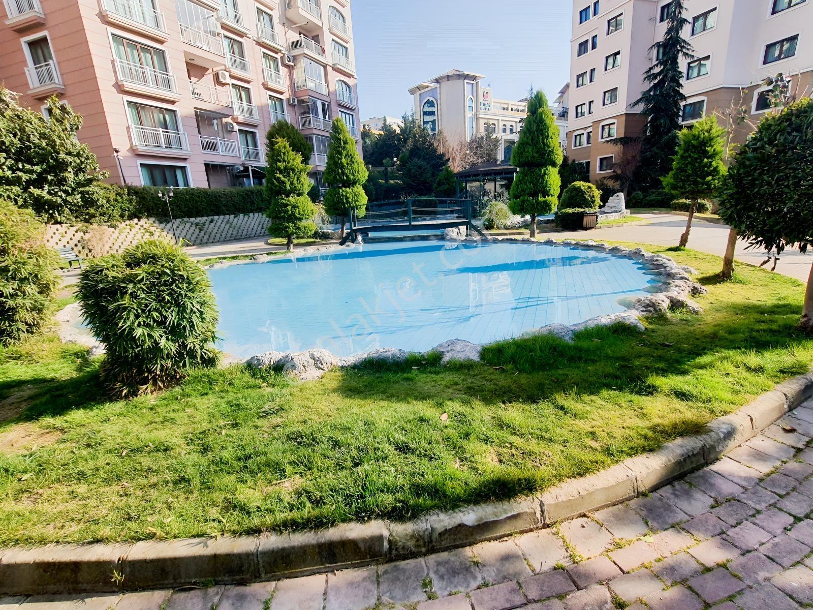 Halkalı Laleşehir Konaklarında 6+1 Bahçe Dubleks Kiralık Daire - Görsel 7
