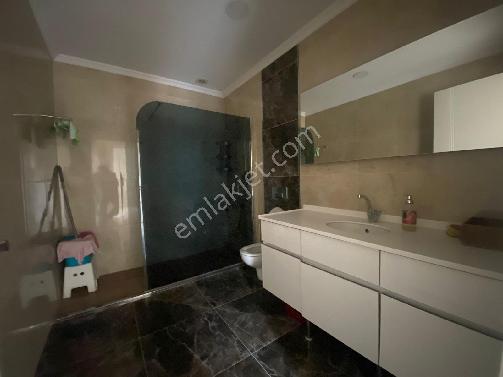 İmir Emlak Ofisinden 4+1 195m2 4.kat Güney Köşebası Site Dairesi - Görsel 23