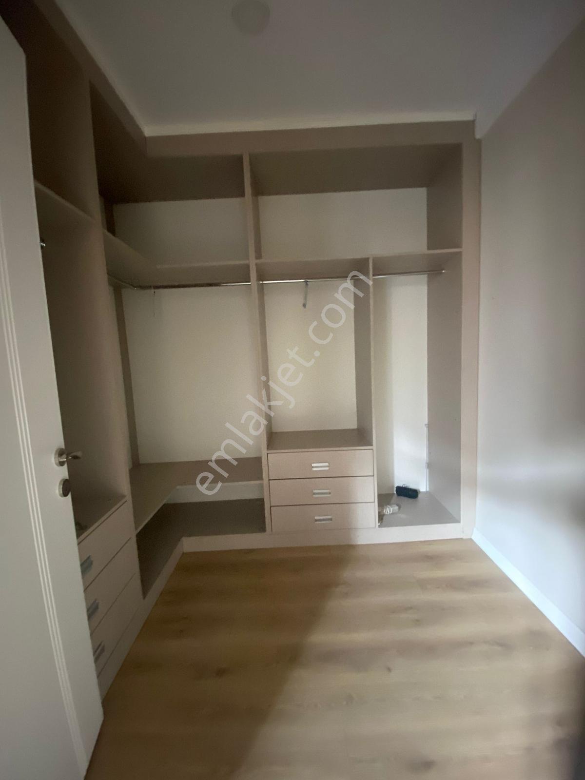 İmir Emlak Ofisinden 4+1 195m2 4.kat Güney Köşebası Site Dairesi - Görsel 15