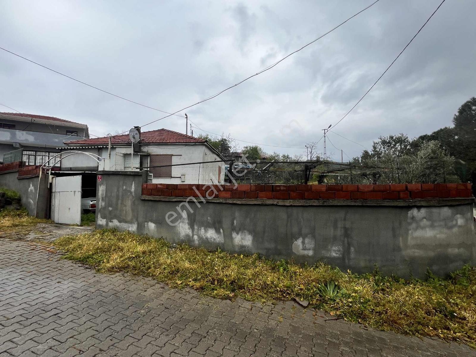 Gömeç'te Satılık 250 M2 Arsa İçerisinde Masrafsız Ev - Görsel 5