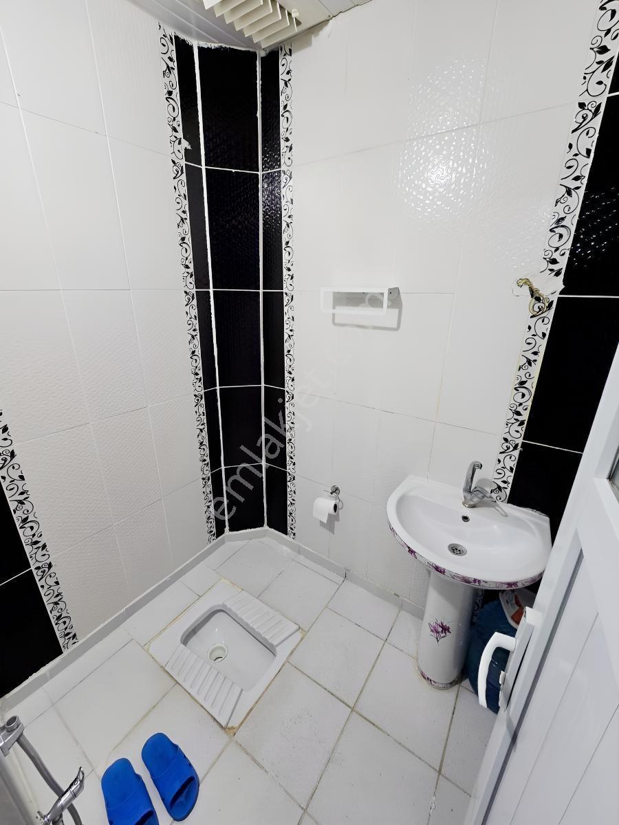 Çamlıtepe'de Şehir Manzaralı Kiralık Temiz Daire - Görsel 16
