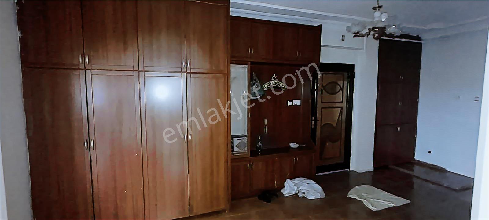 Ebrar Emlak'tan 3+1 Doğalgazlı Asansörlü Satılık Temiz Daire - Görsel 9