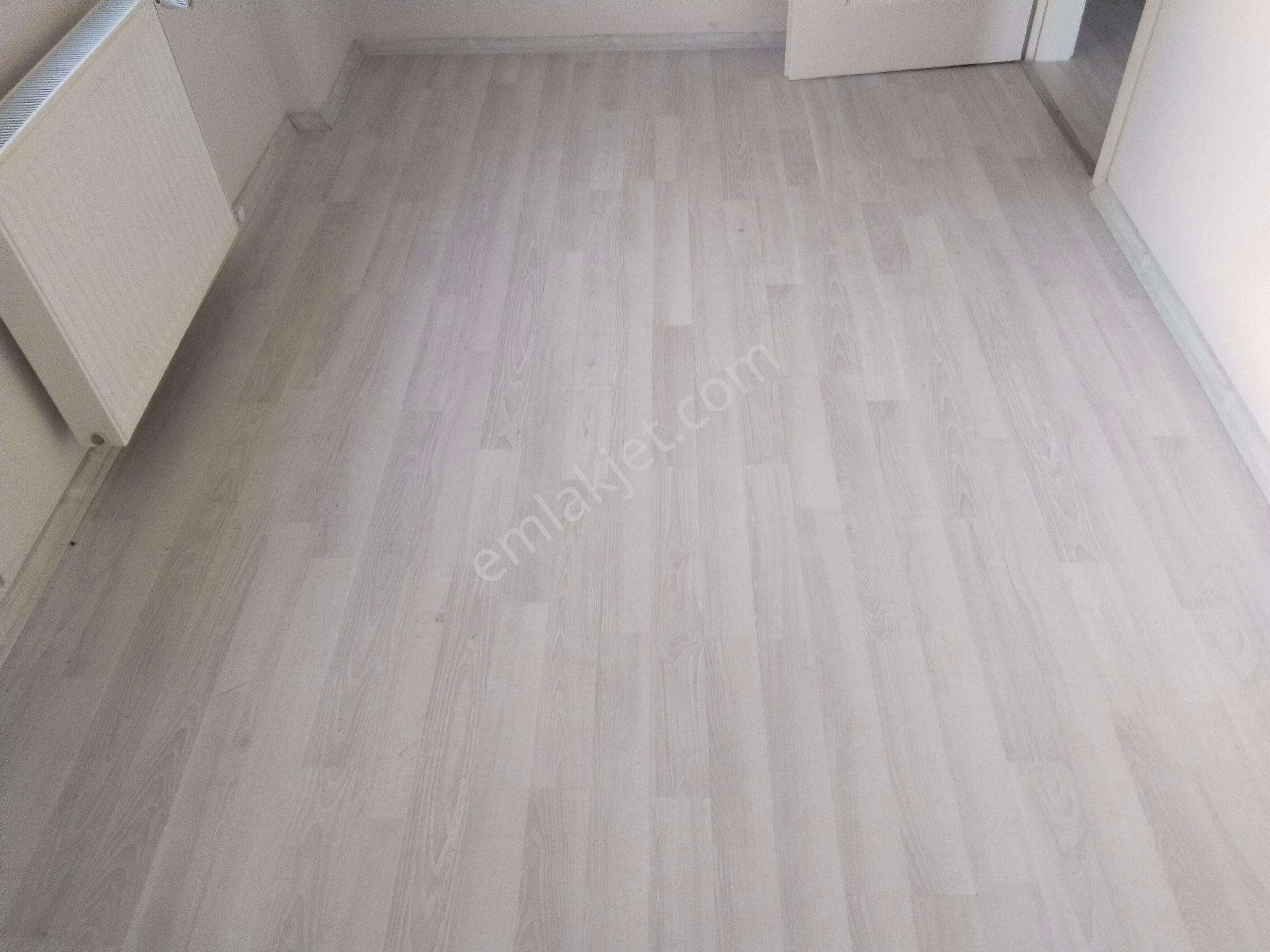 Bergama Zafer Mah Doğalgazlı Ön Cephe Ara 2.kat 2+1 Kiralık Daire - Görsel 22