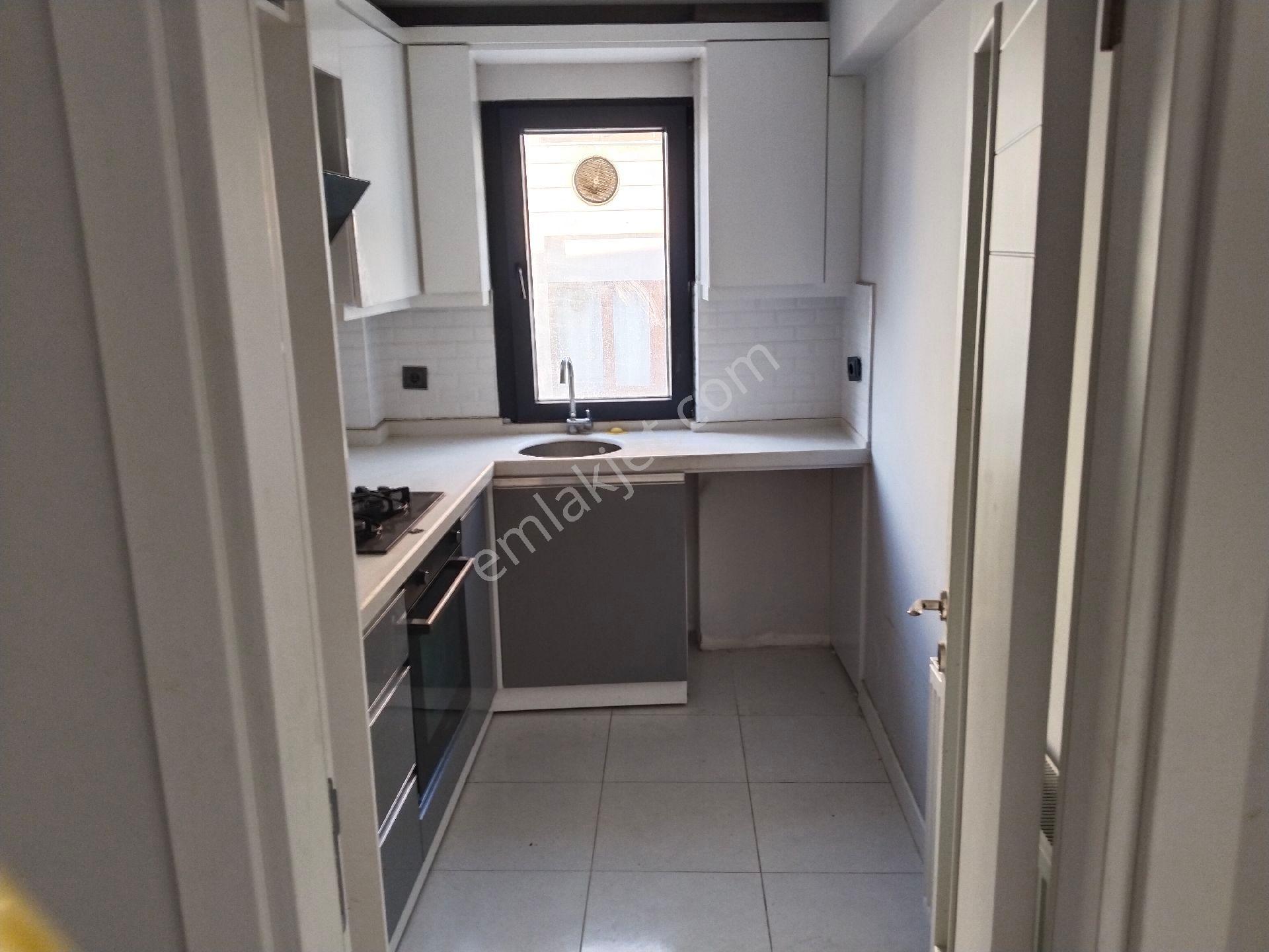 Bergama Maltepe Mah Şehir Merkezinde Doğalgazlı Ara Kat Kapalı Mutfak 2+1 Kiralık Daire - Görsel 12