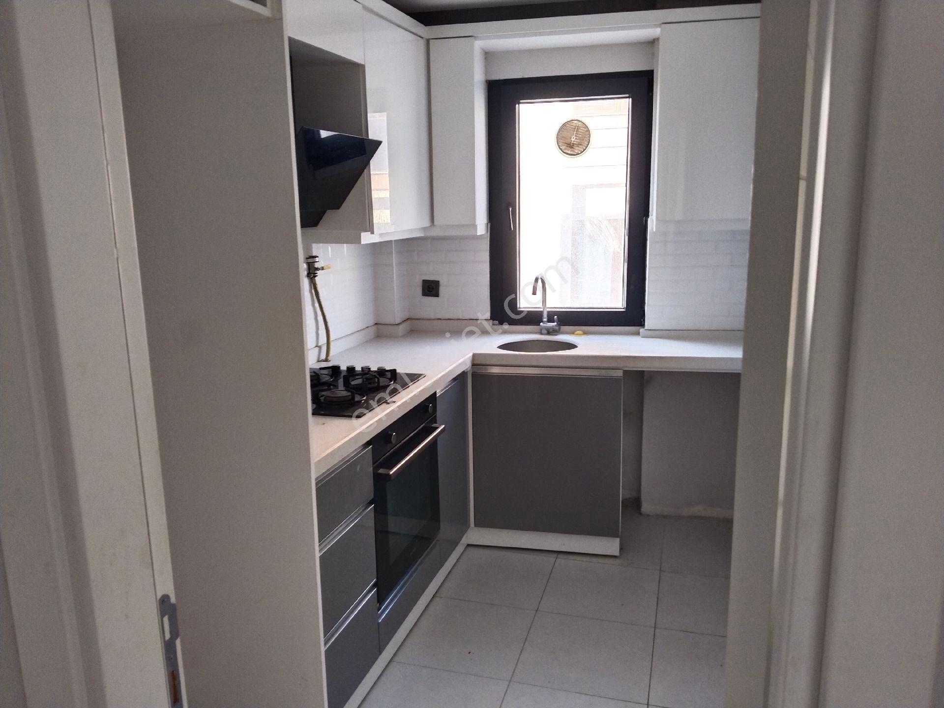 Bergama Maltepe Mah Şehir Merkezinde Doğalgazlı Ara Kat Kapalı Mutfak 2+1 Kiralık Daire - Görsel 23