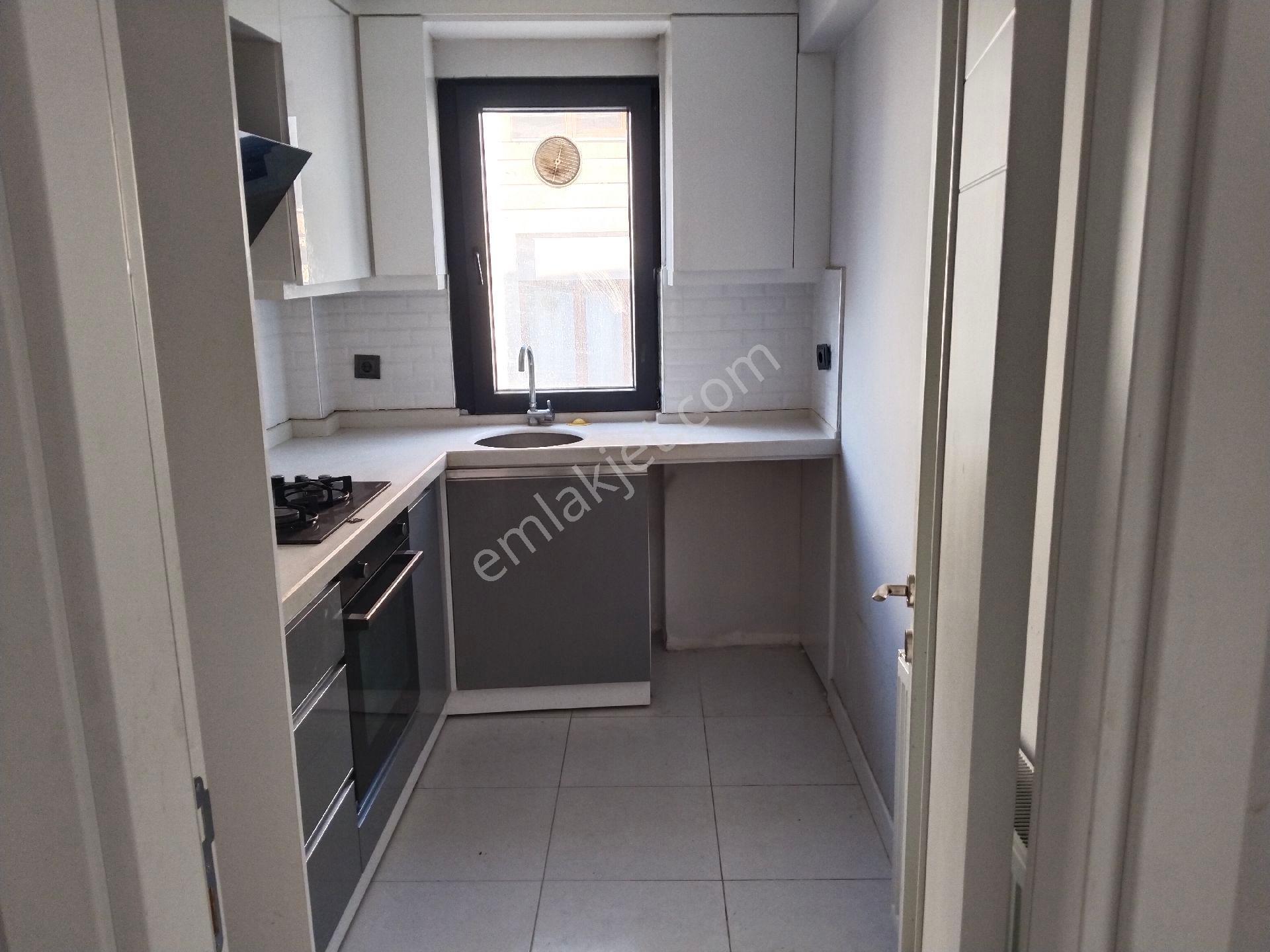 Bergama Maltepe Mah Şehir Merkezinde Doğalgazlı Ara Kat Kapalı Mutfak 2+1 Kiralık Daire - Görsel 22