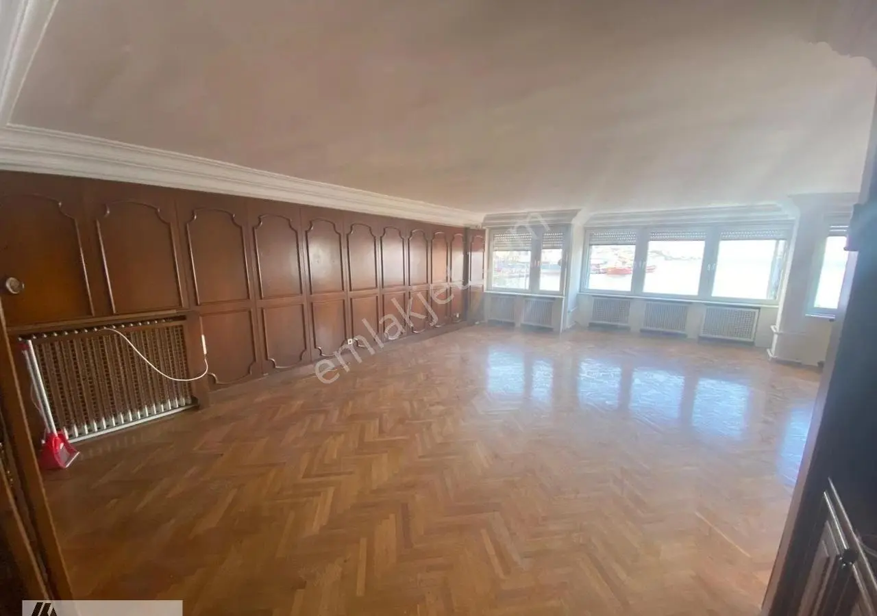 Muhteşem Deniz Manzaralı 3+1 Dublex 250 M2 Kiralık Daire - Görsel 3