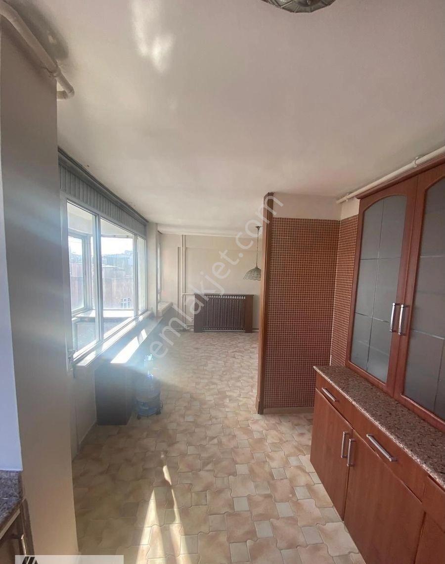 Muhteşem Deniz Manzaralı 3+1 Dublex 250 M2 Kiralık Daire - Görsel 7