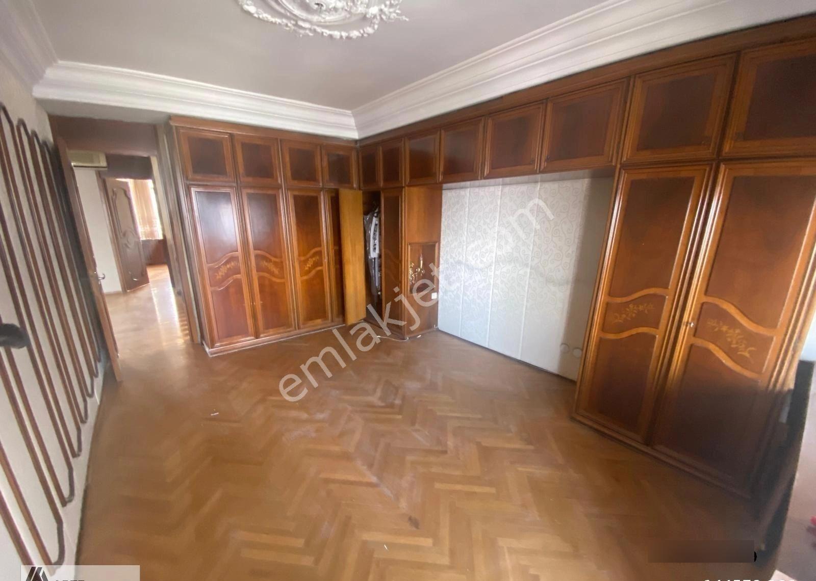 Muhteşem Deniz Manzaralı 3+1 Dublex 250 M2 Kiralık Daire - Görsel 21