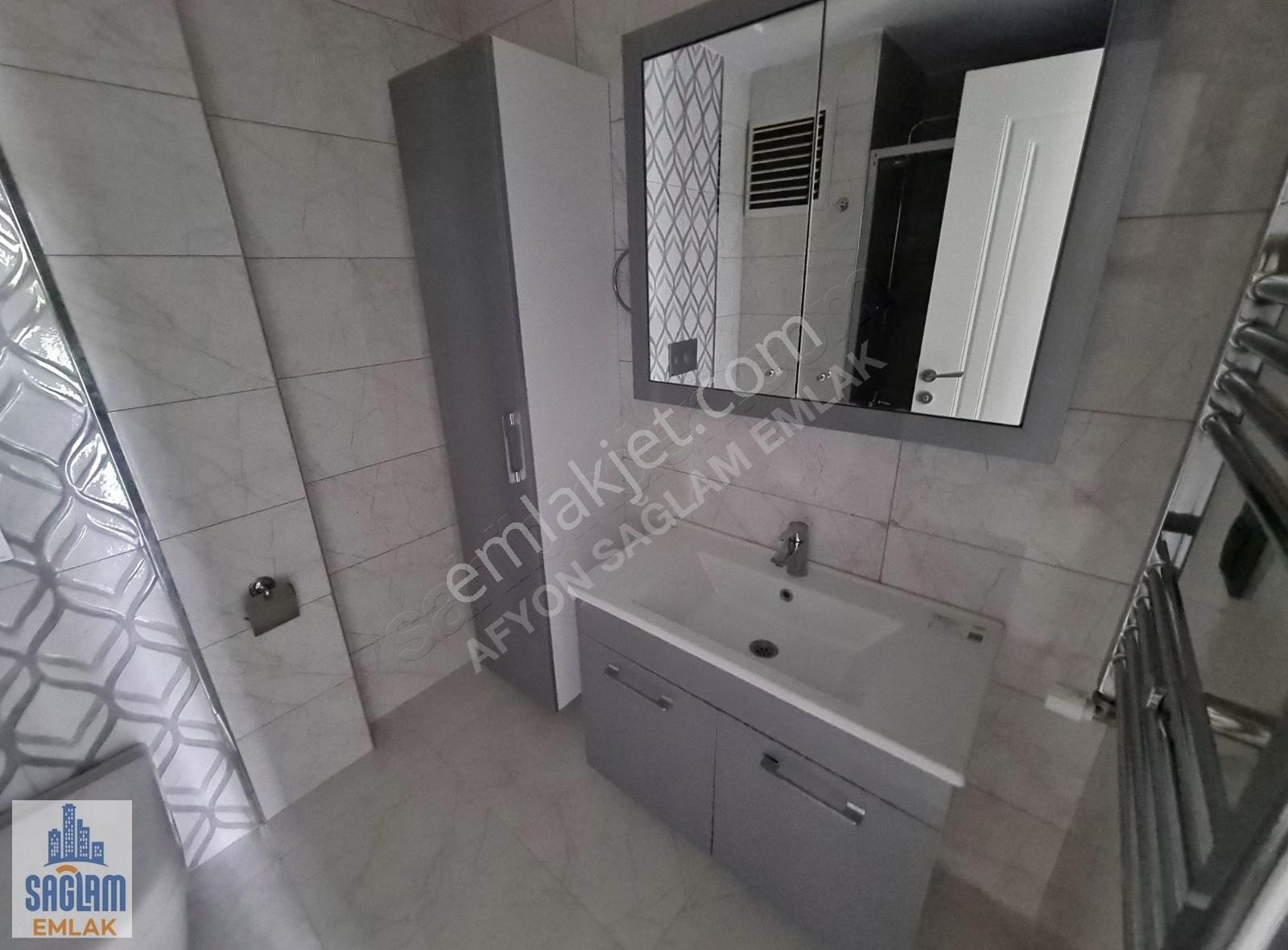 Sağlam Emlaktan Selçukluda Kiralık Lüks 2+1 Daire - Görsel 11