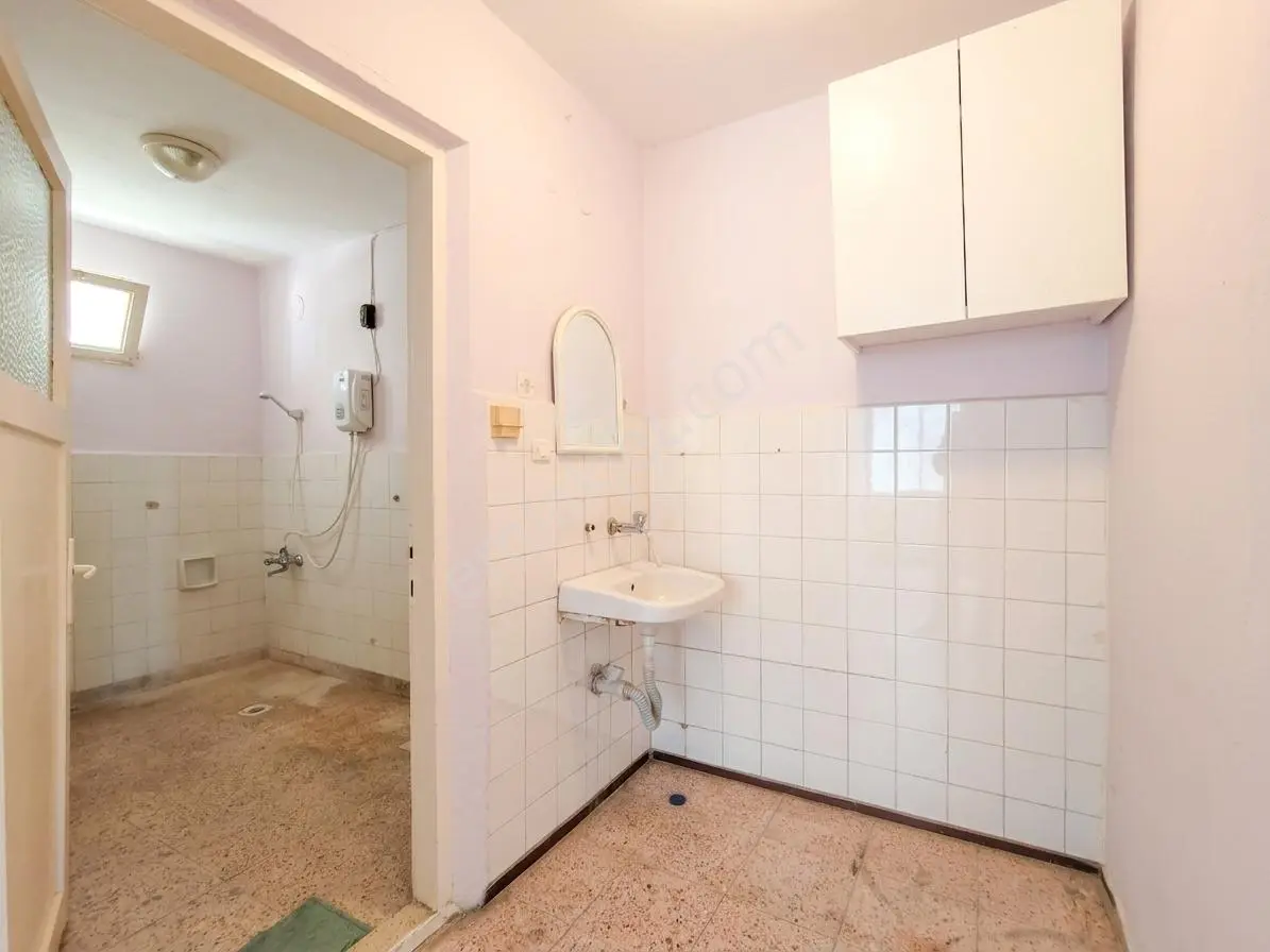 Karşıyaka Cumhuriyet Mah. 1+1 Kiralık Daire - Görsel 14