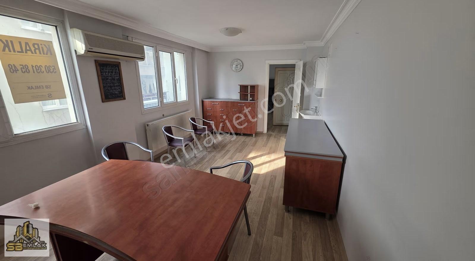 İzmir Tire Sb Emlak'tan Çarşı Merkezde Kiralık Büro - Görsel 4