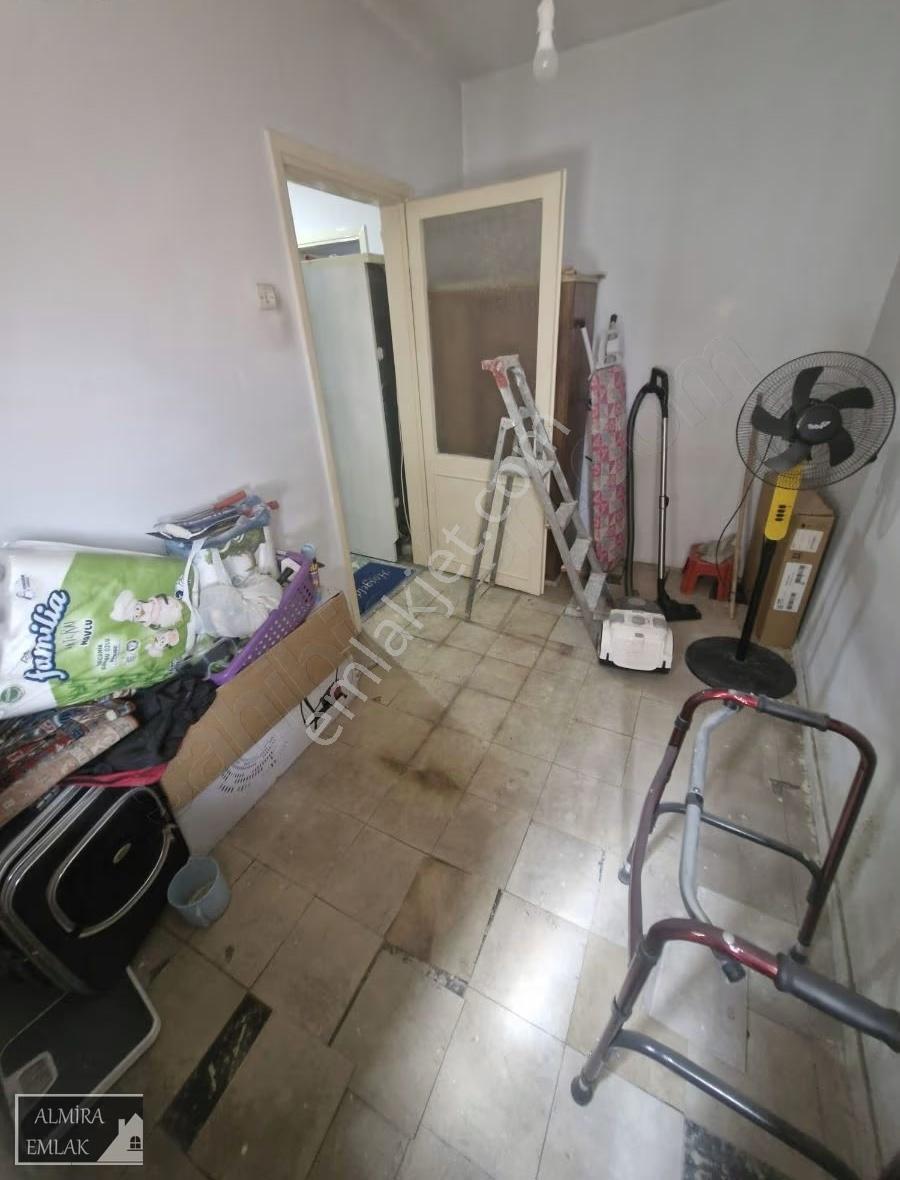 Betonyol Cadde Üzeri 2+1 Doğalgazlı Teraslı Metro Yakını Daire - Görsel 21
