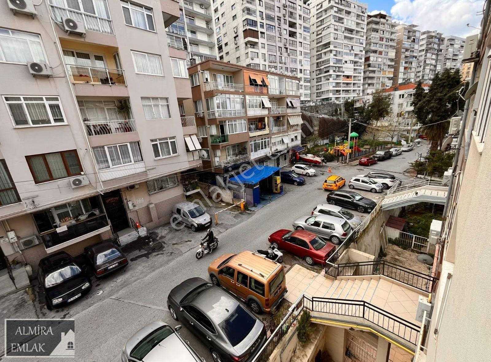 Göztepe De Susuz Dede Park Sokağında 3+1 Köşe Bakımlı Doğalgazlı - Görsel 7