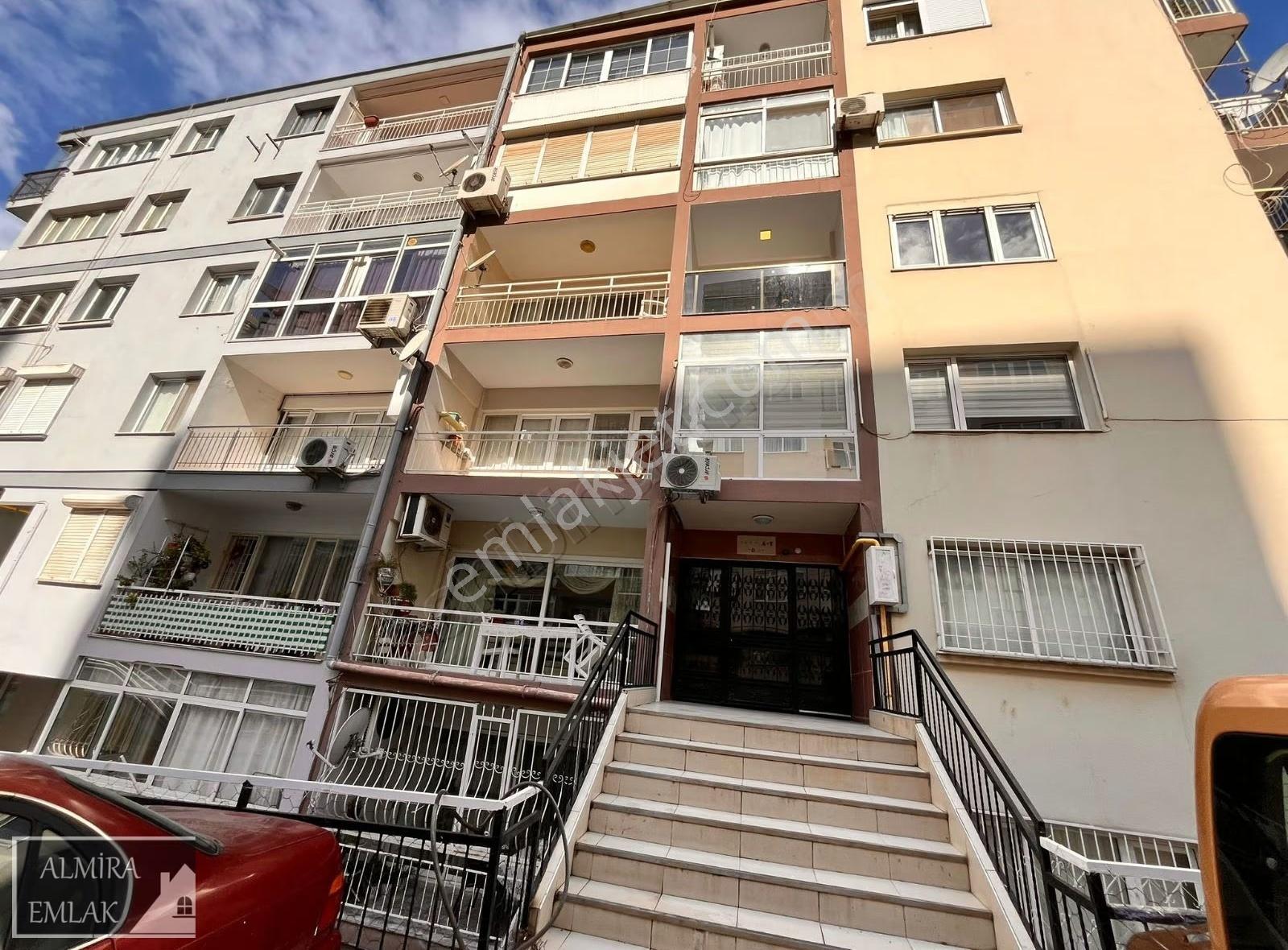 Göztepe De Susuz Dede Park Sokağında 3+1 Köşe Bakımlı Doğalgazlı - Görsel 26