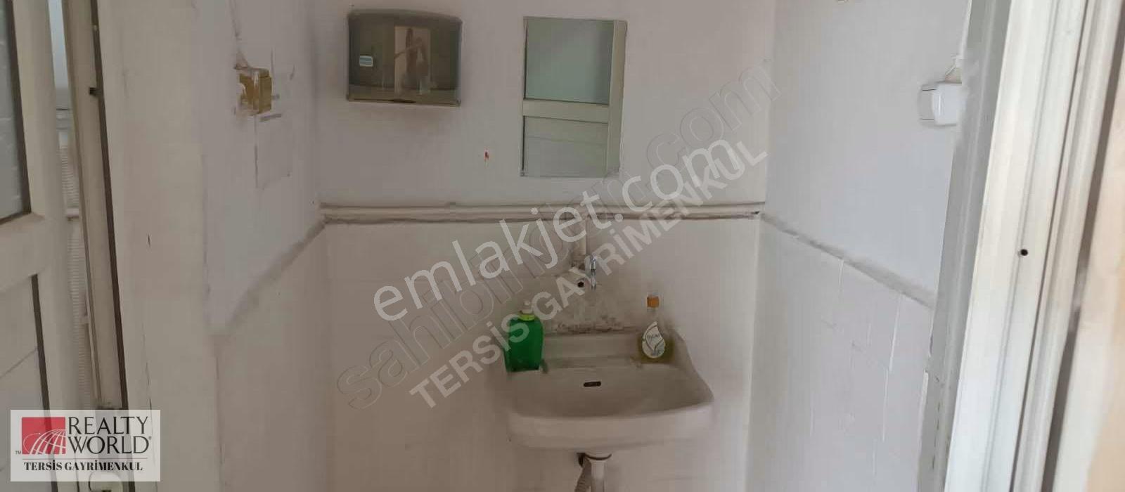 Rw Tersis'den Cengiz Topel Caddesinde Kiralık Ofisler - Görsel 14
