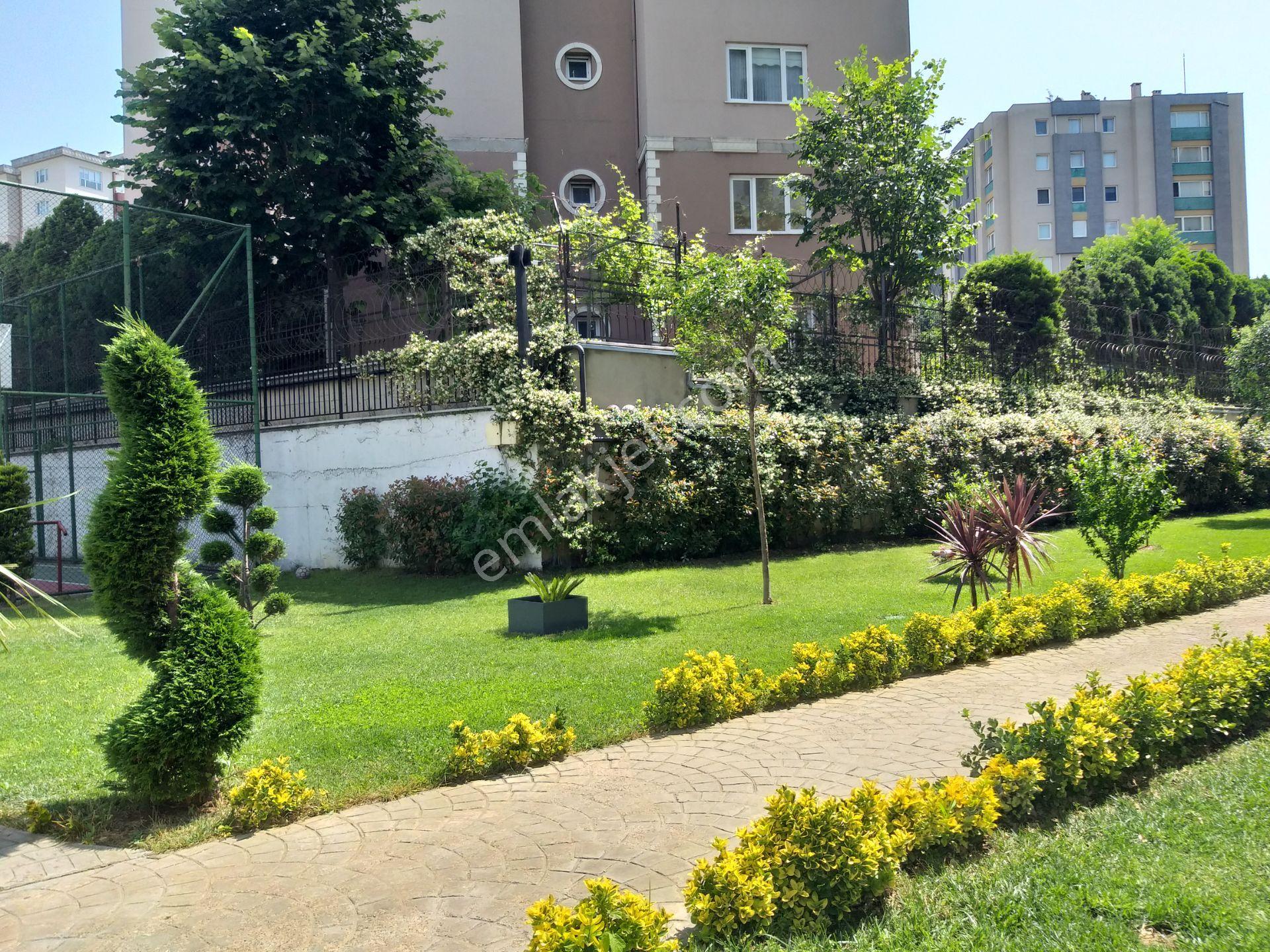Pendik Portresahil Sitesinde Deniz Manzaralı Lüxs Daire - Görsel 16
