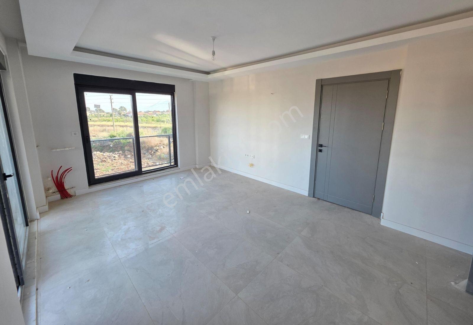 Kendine Ait Bahçesi Var / 2+1 Havuz Manzaralı / 2 Daire Var - Görsel 7