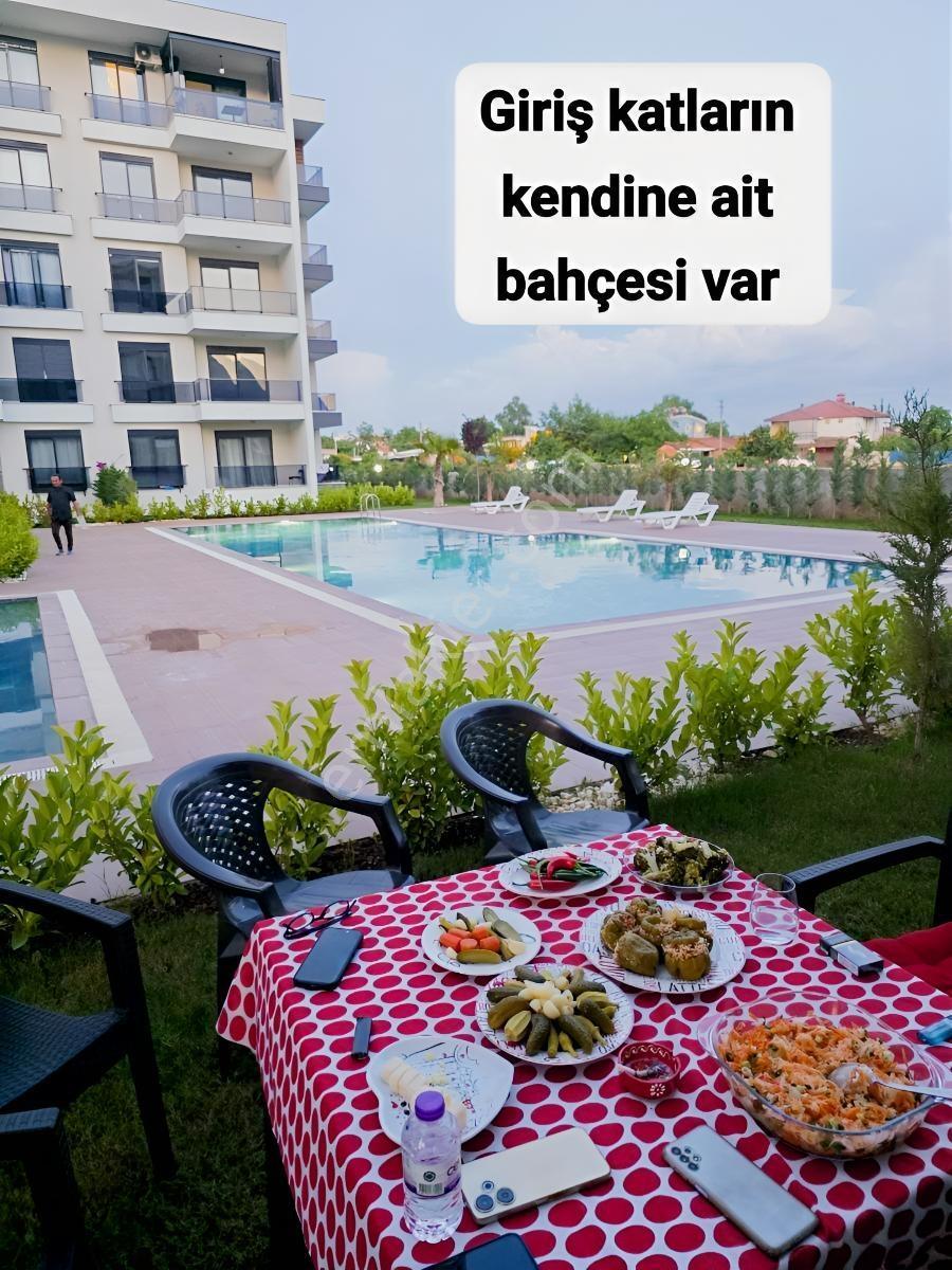 Kendine Ait Bahçesi Var / 2+1 Havuz Manzaralı / 2 Daire Var - Görsel 15
