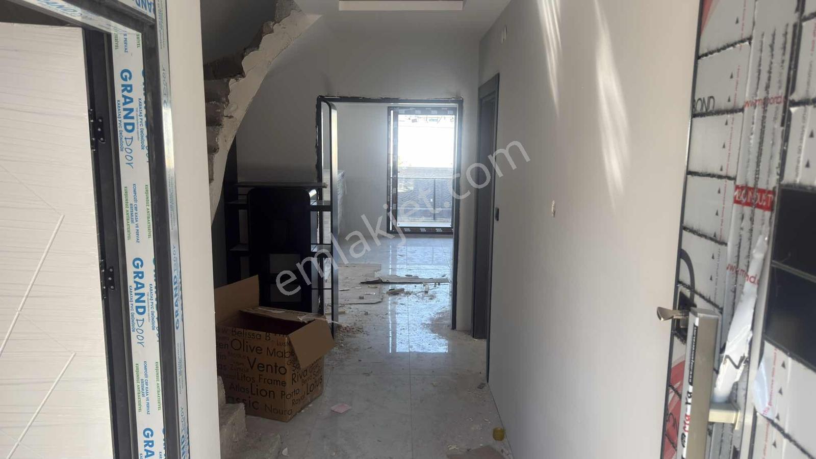 Tarcanlar'dan Başiskele'de Modern Mimari Ultra Lüx 4+1 Villa - Görsel 16