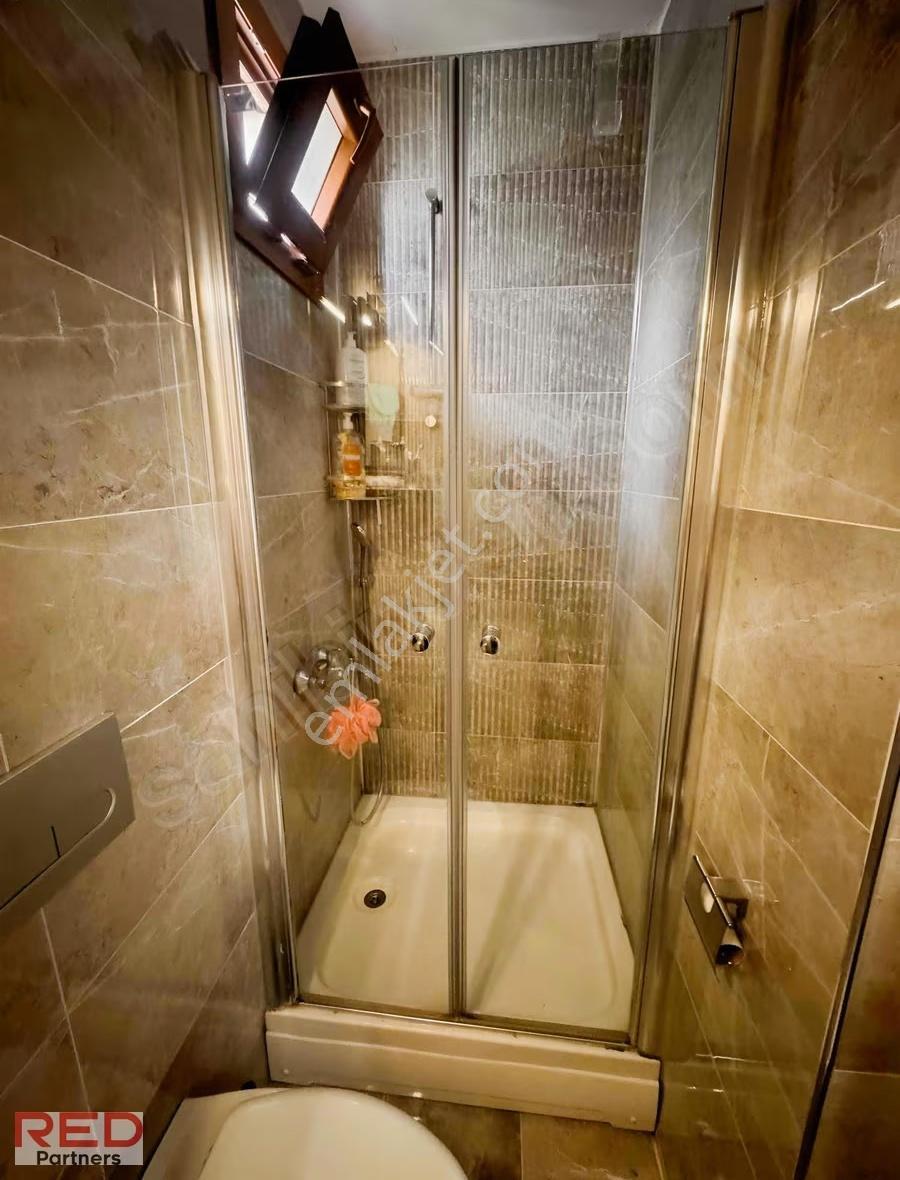 Göztepe'de Fırsat, Teraslı, Depolu, 3 Banyolu, 220 M² Dubleks - Görsel 19