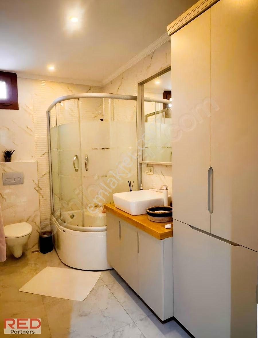 Göztepe'de Fırsat, Teraslı, Depolu, 3 Banyolu, 220 M² Dubleks - Görsel 27