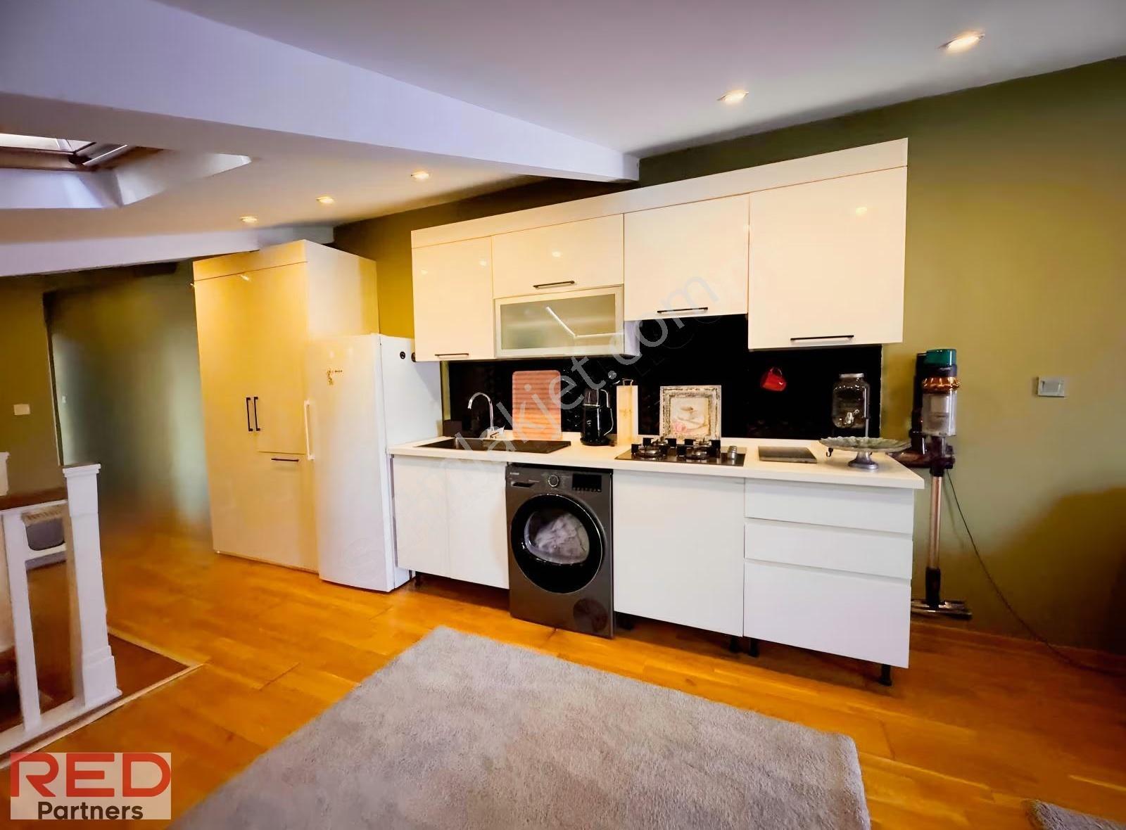 Göztepe'de Fırsat, Teraslı, Depolu, 3 Banyolu, 220 M² Dubleks - Görsel 21