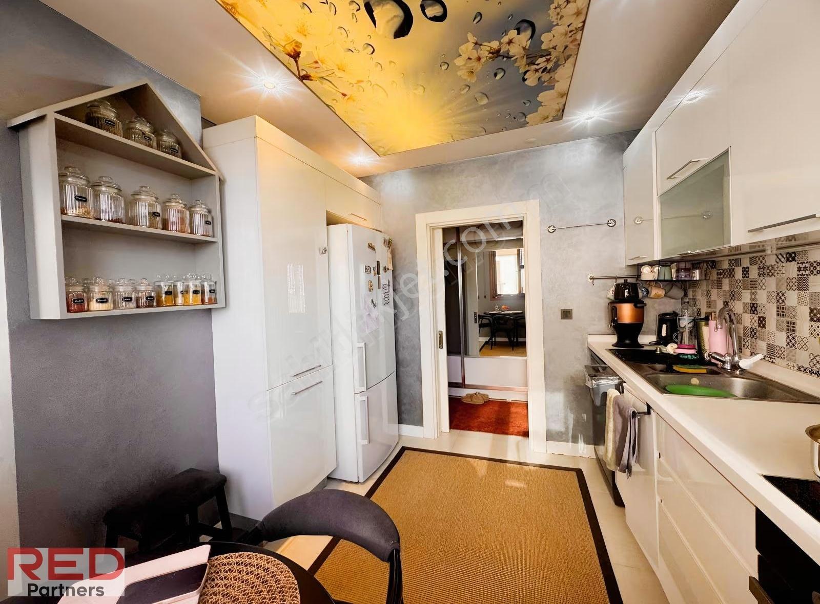 Göztepe'de Fırsat, Teraslı, Depolu, 3 Banyolu, 220 M² Dubleks - Görsel 5