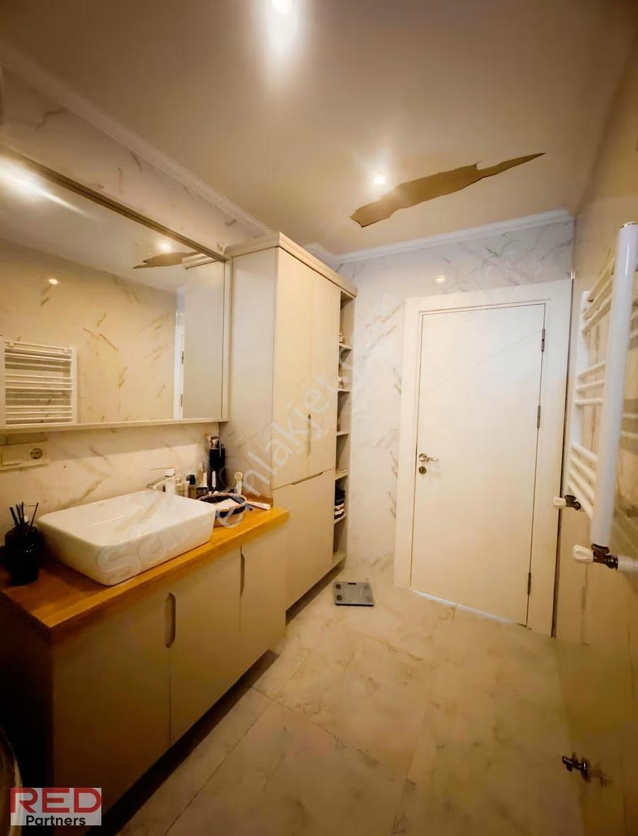 Göztepe'de Fırsat, Teraslı, Depolu, 3 Banyolu, 220 M² Dubleks - Görsel 33