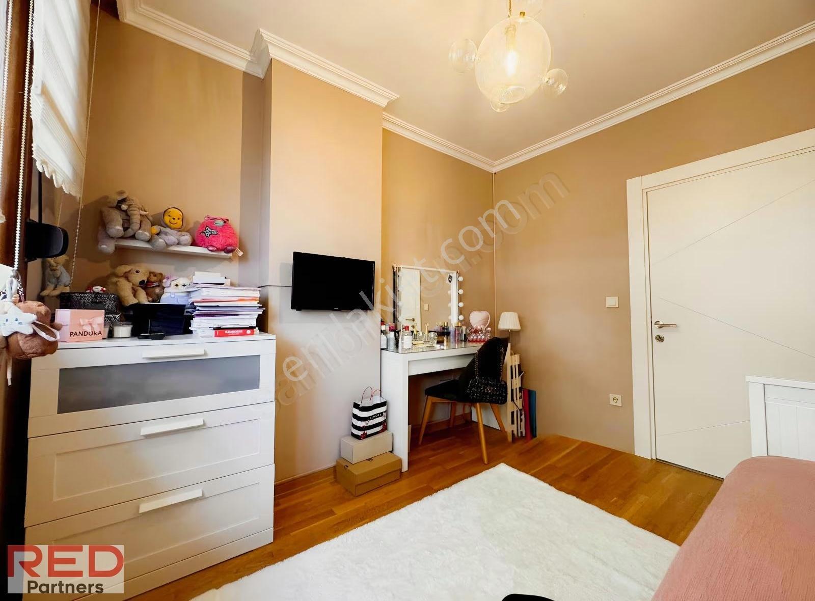 Göztepe'de Fırsat, Teraslı, Depolu, 3 Banyolu, 220 M² Dubleks - Görsel 16