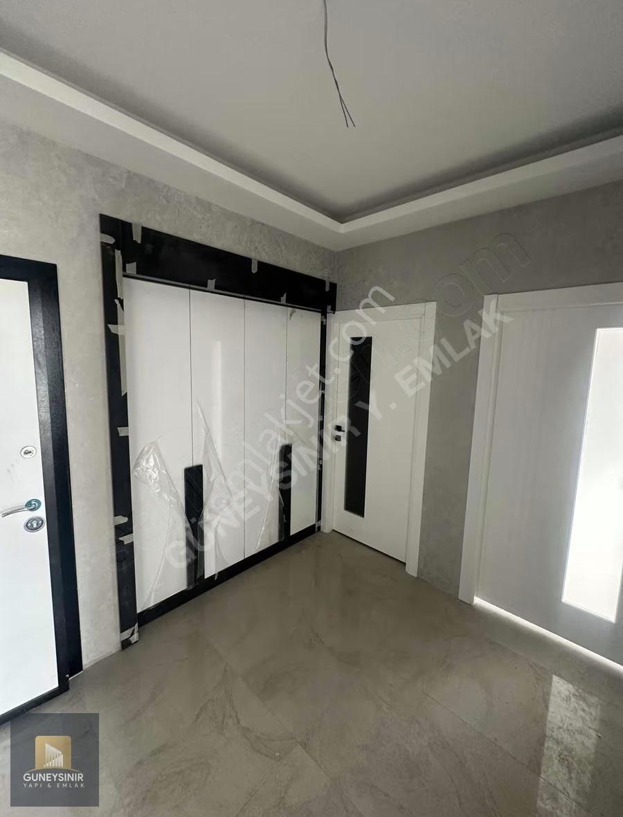 Altıyol Kavşagı Yakın Güney Cephe Önü Açık 3+1 - Görsel 24