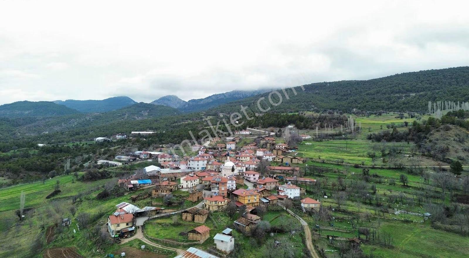 Göynük Dağşeyhleri Köyünde Köy Manzaralı 1538m2 Satılık Arazi - Görsel 7