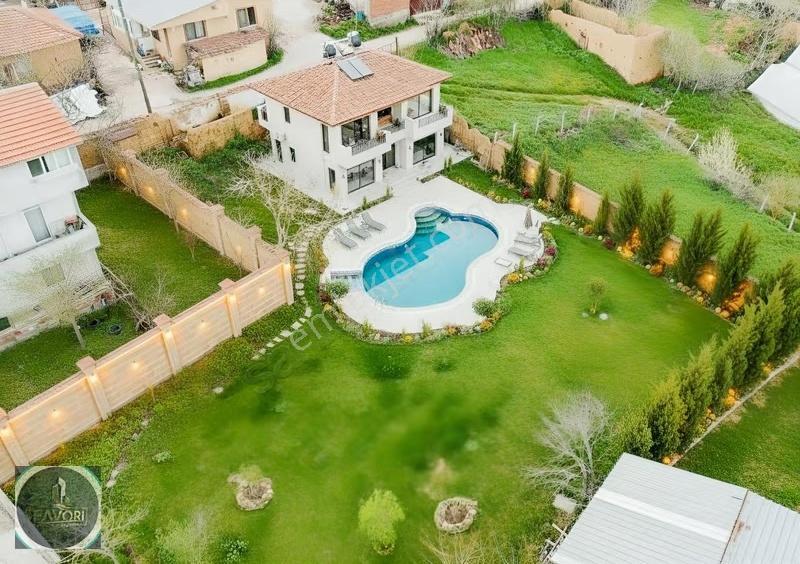 Favori Gayrimenkul'den Tatlıpınar Mahallesinde 742 M² Arsa - Görsel 2