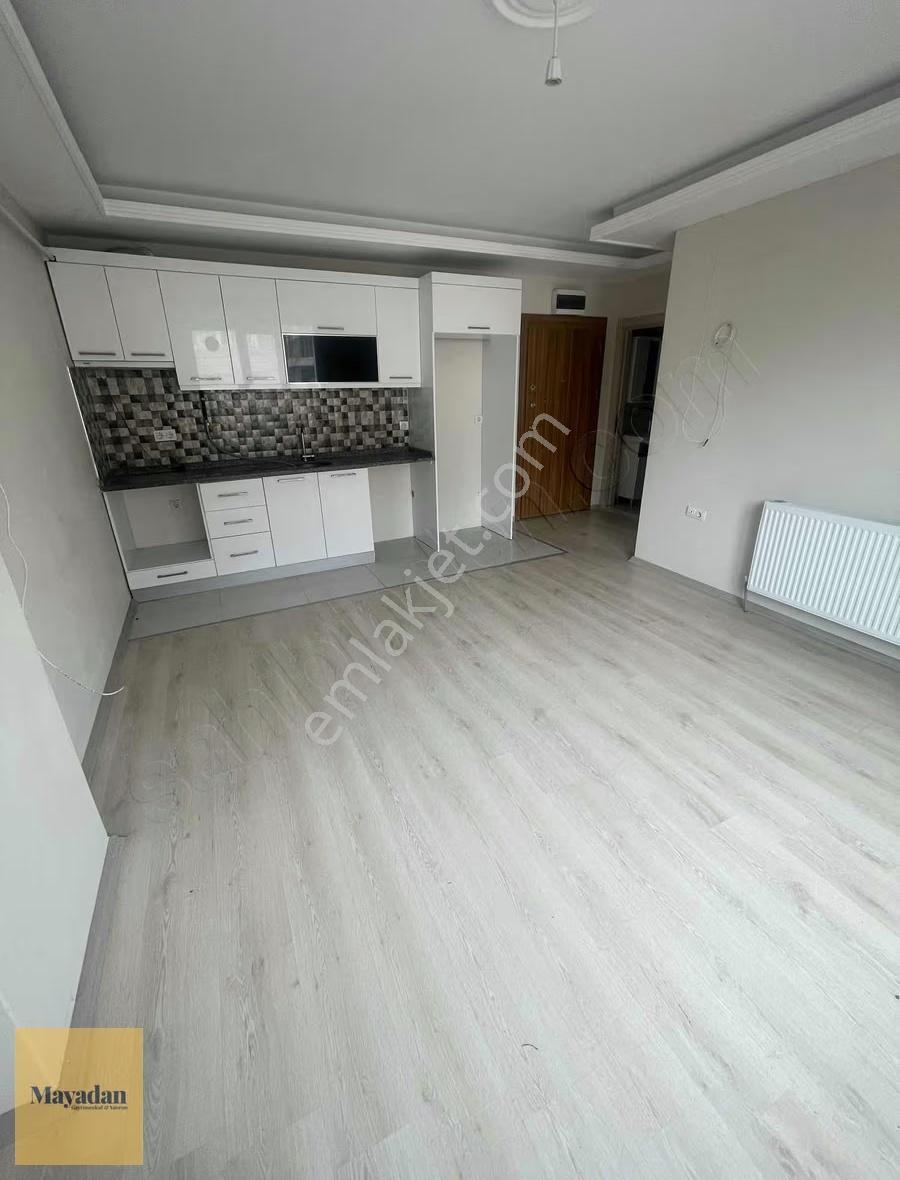 Turist Yolu Caddesinde 1+1 Kiralık Daire - Görsel 11