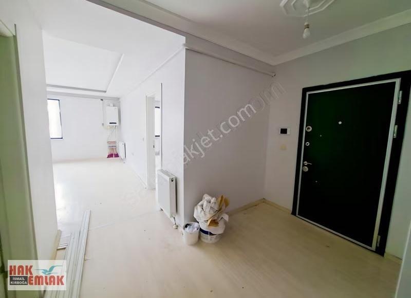 Hak Emlaktan Çavuşlar Mahallesinde Site İçinde Kiralık 3+1 Daire - Görsel 12