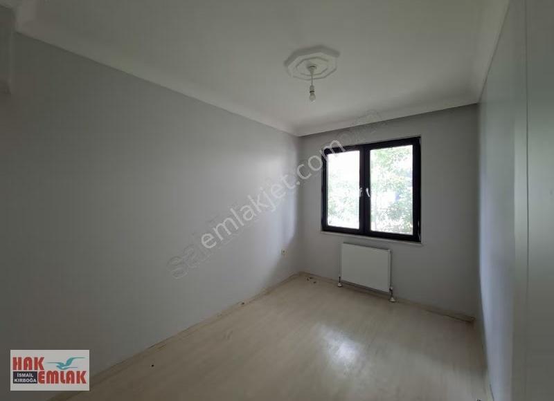 Hak Emlaktan Çavuşlar Mahallesinde Site İçinde Kiralık 3+1 Daire - Görsel 25
