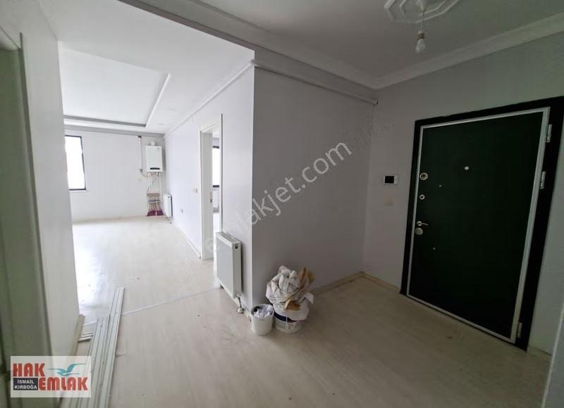 Hak Emlaktan Çavuşlar Mahallesinde Site İçinde Kiralık 3+1 Daire - Görsel 29