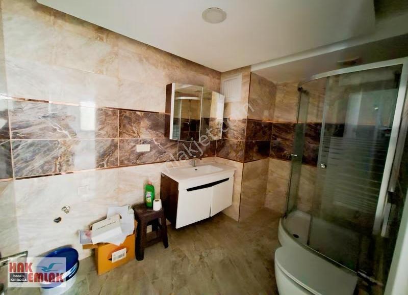 Hak Emlaktan Çavuşlar Mahallesinde Site İçinde Kiralık 3+1 Daire - Görsel 16