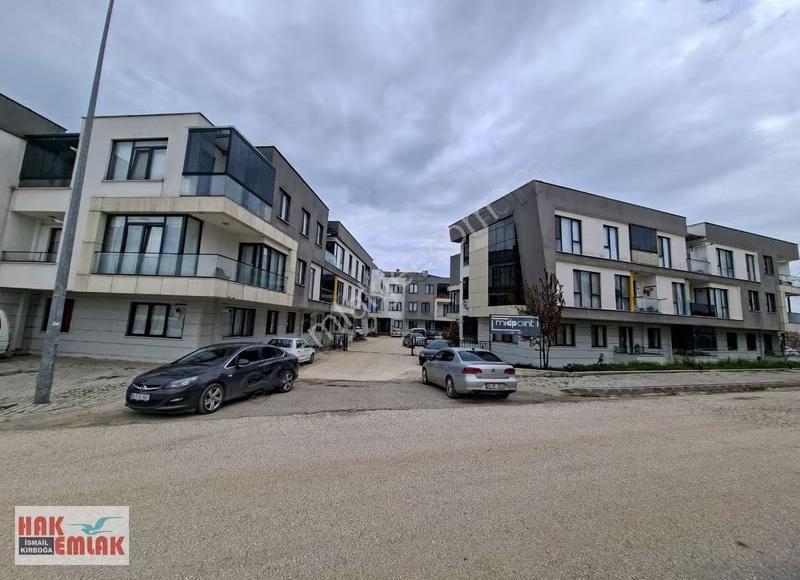 Hak Emlaktan Çavuşlar Mahallesinde Site İçinde Kiralık 3+1 Daire - Görsel 17