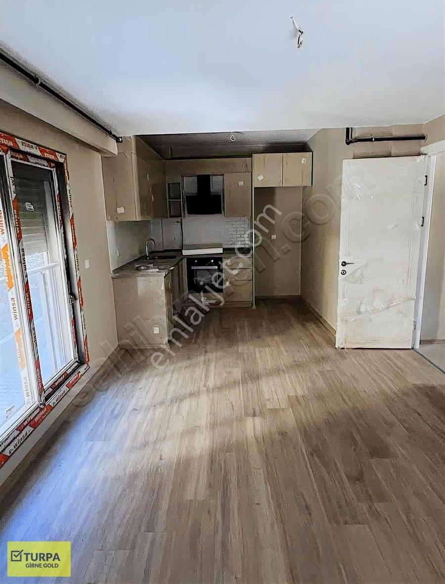 Bahçelievler'de Krediye Uygun Sıfır Bina 1+1 Ön Cephe Daire - Görsel 3
