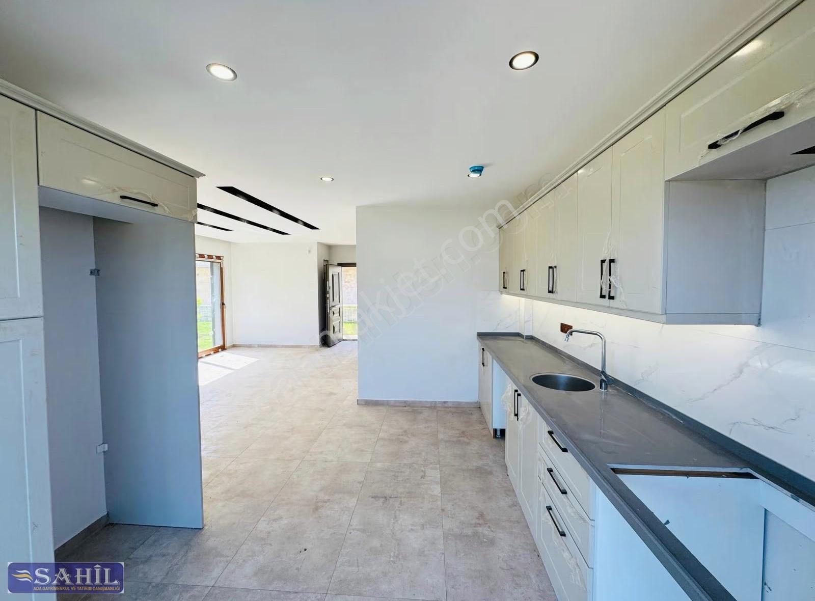 Kuşadası Güzelçamlı Doğa Manzaralı Satılık 3+1 Müstakil Villa - Görsel 11