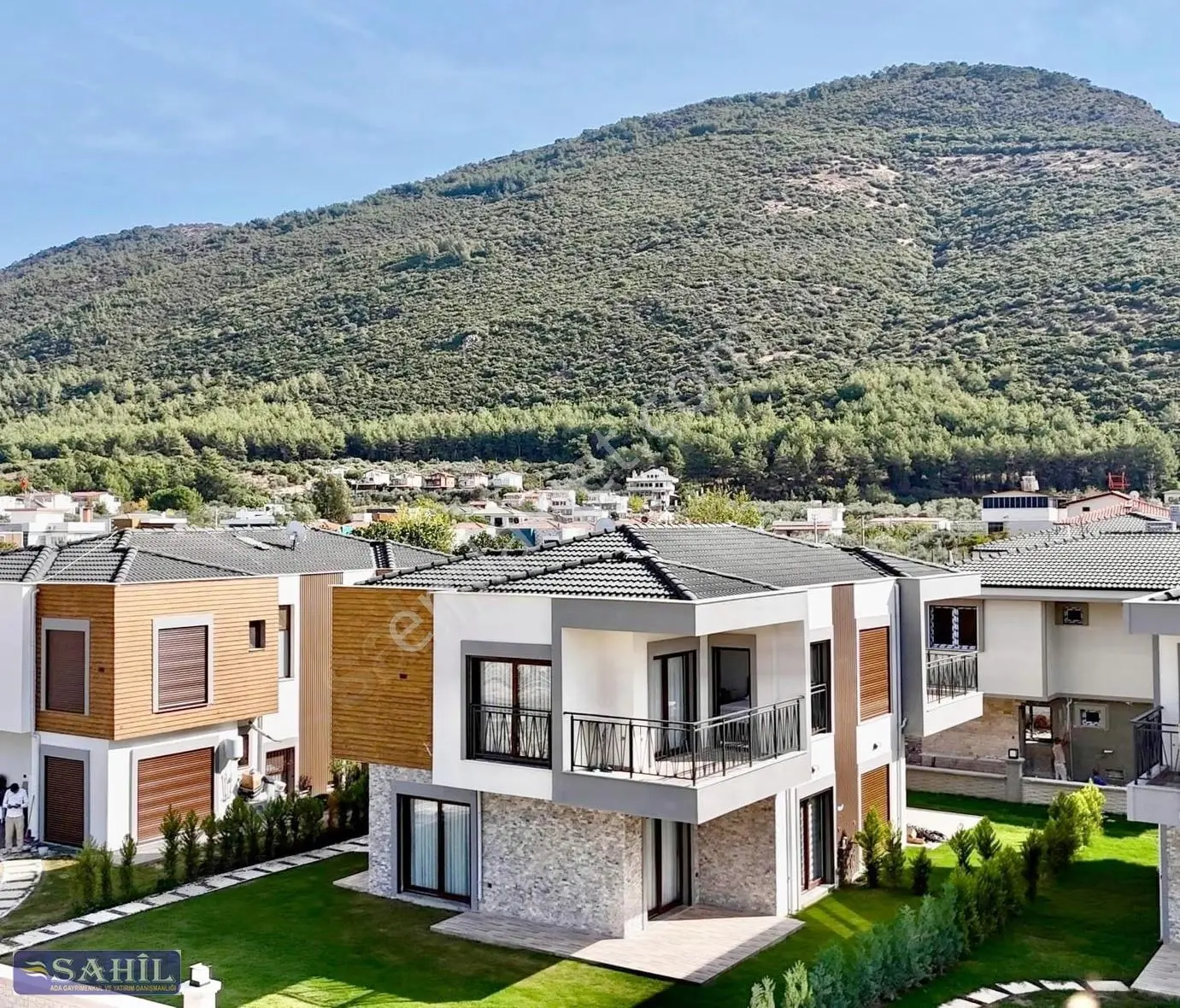 Kuşadası Güzelçamlı Doğa Manzaralı Satılık 3+1 Müstakil Villa - Görsel 3